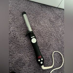 the beachwaver curling iron